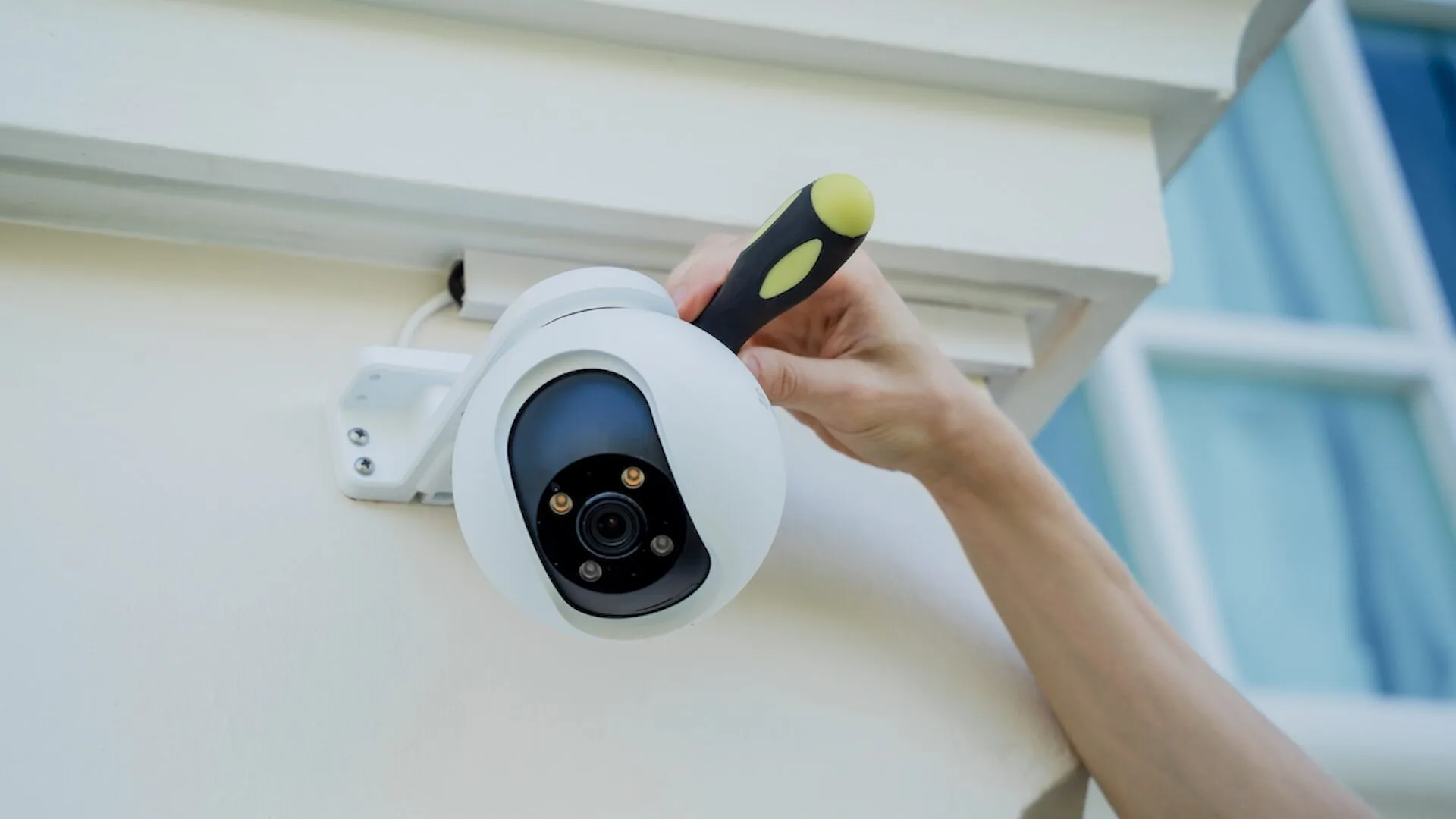 Νότια Κορέα: Χάκαραν 120.000 κάμερες σπιτιών και διέθεσαν βίντεο με ιδιωτικές στιγμές για «σεξουαλική εκμετάλλευση»! Νότια Κορέα: Χάκαραν 120.000 κάμερες σπιτιών και διέθεσαν βίντεο με ιδιωτικές στιγμές για «σεξουαλική εκμετάλλευση»!