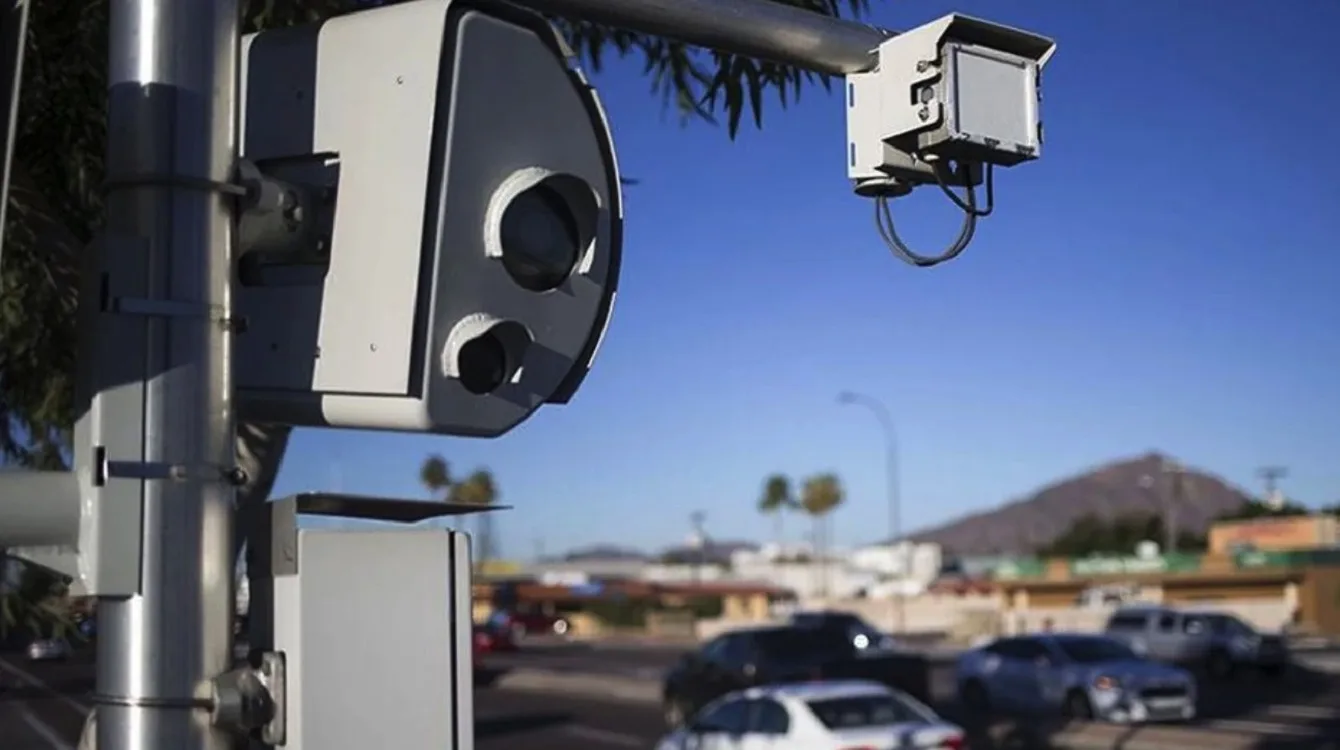 Έρχονται τα «ραβασάκια» από τις έξυπνες κάμερες: Κλήσεις με SMS και ηλεκτρονικές ενστάσεις