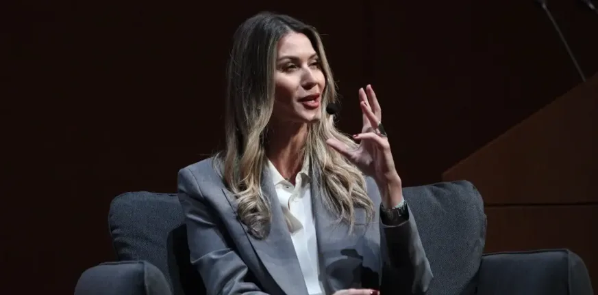 «Με ντροπή, με ταπεινότητα να αξίζω άραγε τόση αγάπη;» συγκλονίζει η ψυχολόγος Άννα Κανδαράκη