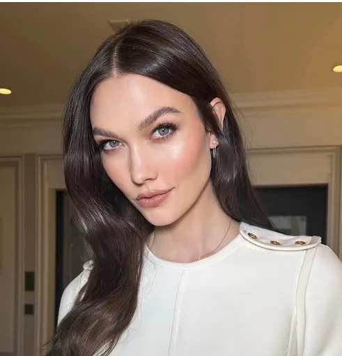 Μαλλιά Χειμώνας 2026: Οι τάσεις στο χρώμα που θα κυριαρχήσουν ΦΩΤΟ