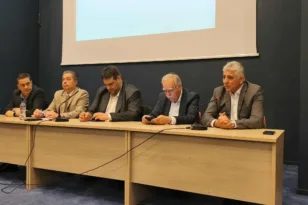 Τα αιτήματα των δημαρχών στον διάλογο με τον Υπουργό Εσωτερικών Θ. Λιβάνιο: Χρηματοδότηση, προσλήψεις και εκλογικός νόμος