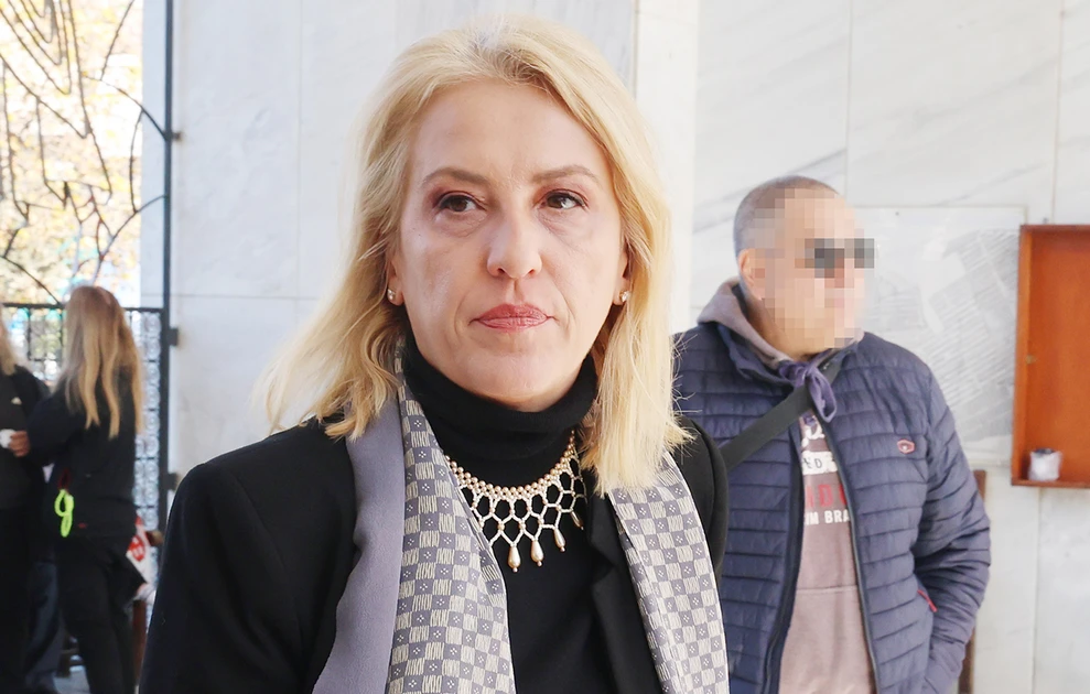 Σε βαρύ κλίμα το τελευταίο αντίο στη Σύλβα Ακρίτα: Στο πλευρό της Έλενας Ακρίτα άνθρωποι του πολιτικού και καλλιτεχνικού κόσμου ΦΩΤΟ