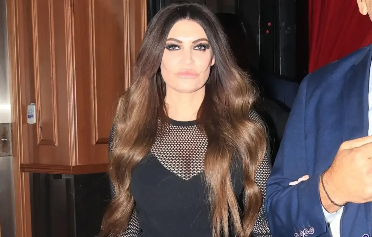 H Κίμπερλι Γκιλφόιλ μόνιμη στον Κωνσταντίνο Αργυρό, ΦΩΤΟ