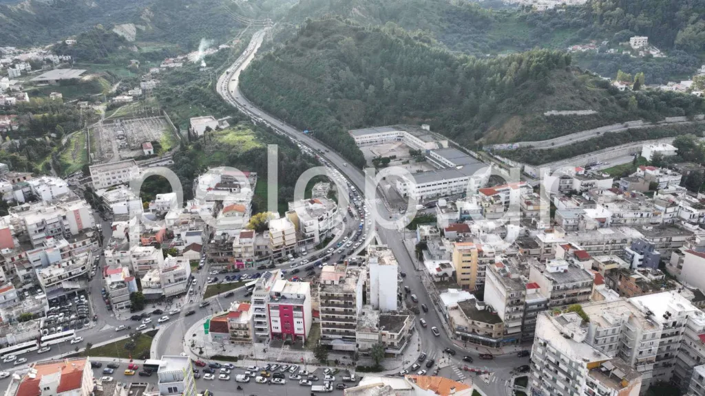 Κυκλοφοριακό έμφραγμα στην Πάτρα: Ο Γολγοθάς των οδηγών συνεχίζεται ΦΩΤΟ