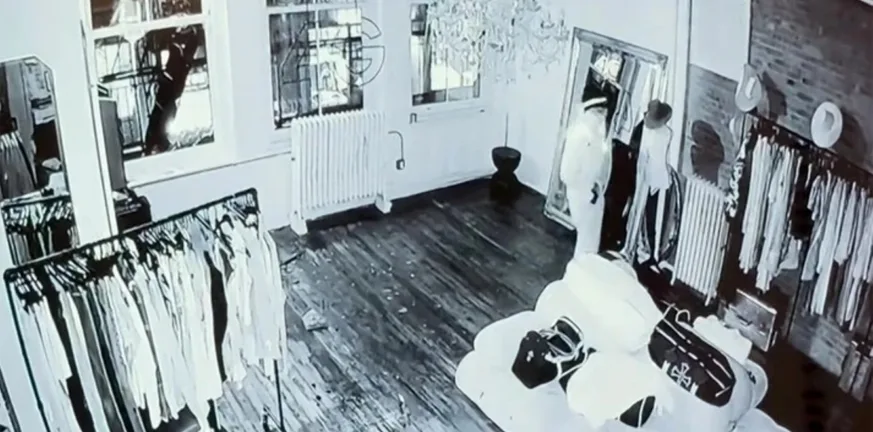 Σόχο: Αρπαξαν ρούχα 1 εκ. δολαρίων από κατάστημα σε χρόνο μηδέν ΒΙΝΤΕΟ