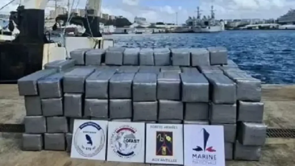 «Έλληνας Εσκομπάρ»: Φωτογραφίες από το σκάφος από το σκάφος του με την κατασχεμένη κοκαΐνη