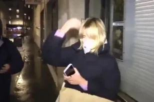 Παρίσι: Ουκρανός δημοσιογράφος κατηγορεί τη φερόμενη «κρυφή κόρη» του Πούτιν για τον θάνατο του αδελφού του