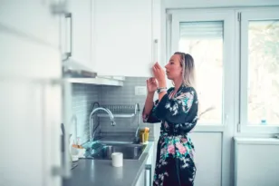 Μελέτη-καμπανάκι: Ποιες τροφές που έχουμε όλοι στην κουζίνα μας συνδεόνται με τον καρκίνο του πνεύμονα