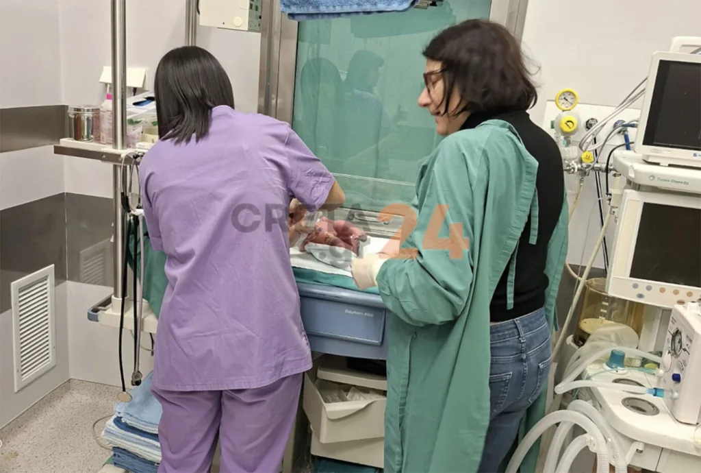 Ηράκλειο: «Γύρισα το κάθισμα και απλά τράβηξα το παιδί», πώς γυναίκα γέννησε σε αυτοκίνητο! ΦΩΤΟ Ηράκλειο: «Γύρισα το κάθισμα και απλά τράβηξα το παιδί», πώς γυναίκα γέννησε σε αυτοκίνητο! ΦΩΤΟ