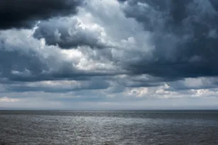 La Niña σε εξέλιξη: Γιατί το «ψυχρό» φαινόμενο φέρνει πιο ζεστό καιρό