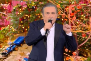 Λαζόπουλος: Αποκάλυψη για παρακολούθηση με Predator στην τελευταία εκπομπή της χρονιάς