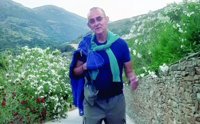 Μάγνης: Περί ποδοσφαίρου, γυναικών και άλλων δαιμονίων