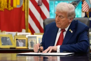 Ο Τραμπ προανήγγειλε εκτελεστικό διάταγμα για ενιαία έγκριση εφαρμογών AI