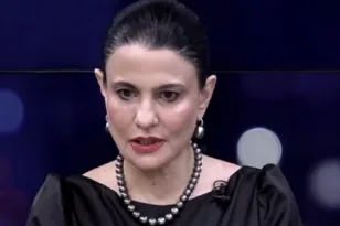 Προς νέο πολιτικό φορέα η Καρυστιανού – «Όχι σε παλιά πρόσωπα, όχι σε ταμπέλες» το μήνυμα