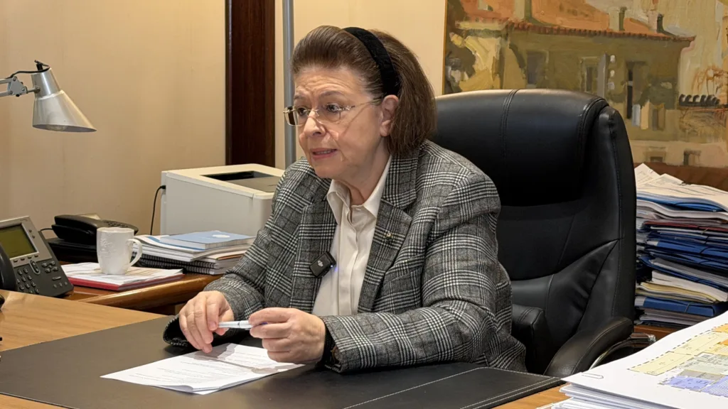 Η Λίνα Μενδώνη συζητώντας με την «Π»: «Ο πολιτισμός πρέπει να λειτουργεί υπέρ του κοινωνικού συνόλου»