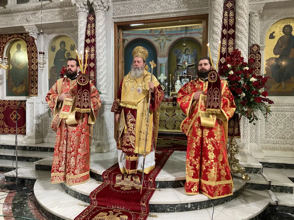 Ατελείωτο προσκύνημα στον Πρωτόκλητο: Χιλιάδες πιστοί στην Πάτρα για τον Απόστολο Ανδρέα ΦΩΤΟ