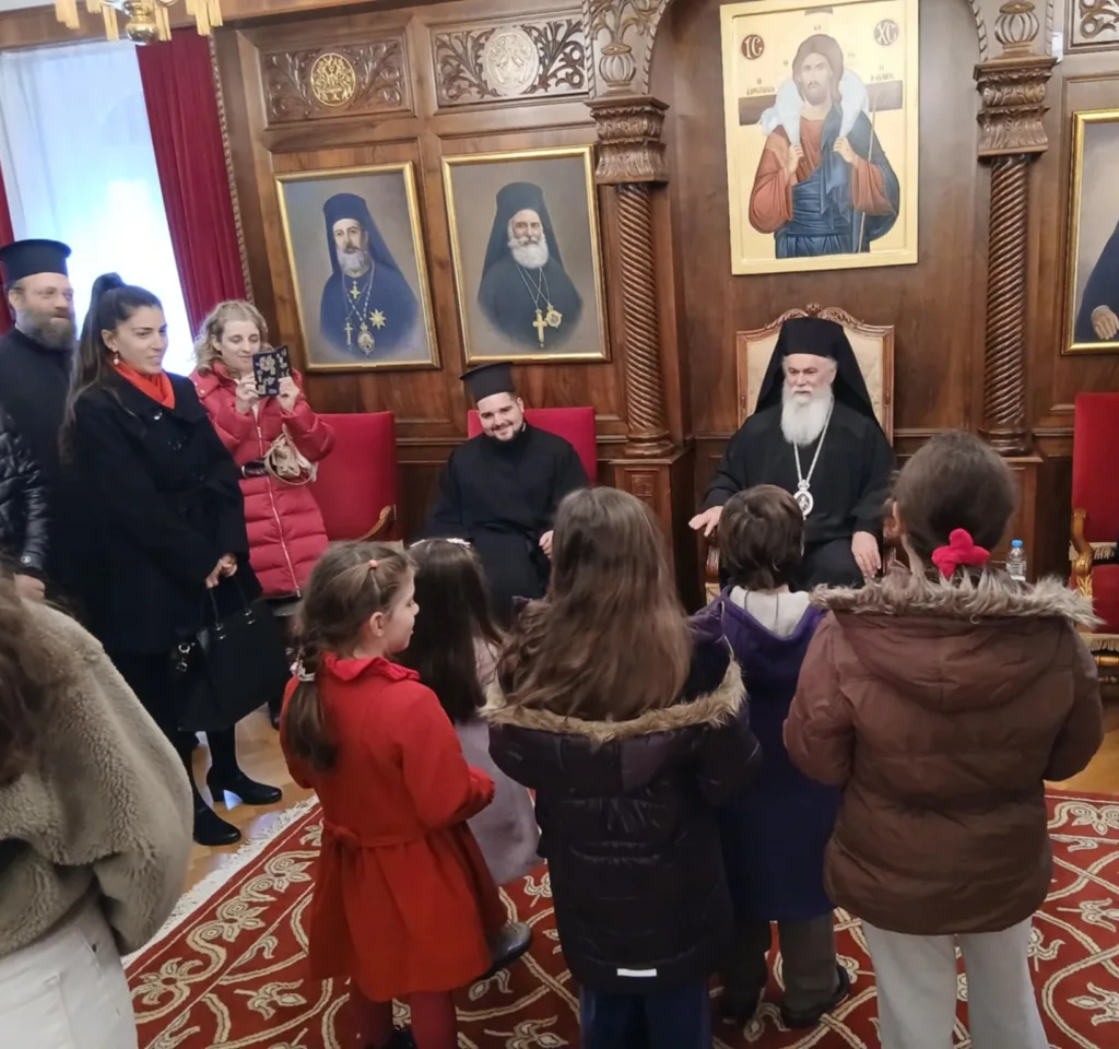 Ευχές προς τον Σεβασμιώτατο Μητροπολίτη Καλαβρύτων και Αιγιαλείας κ. Ιερώνυμο ενόψει Χριστουγέννων, ΦΩΤΟ