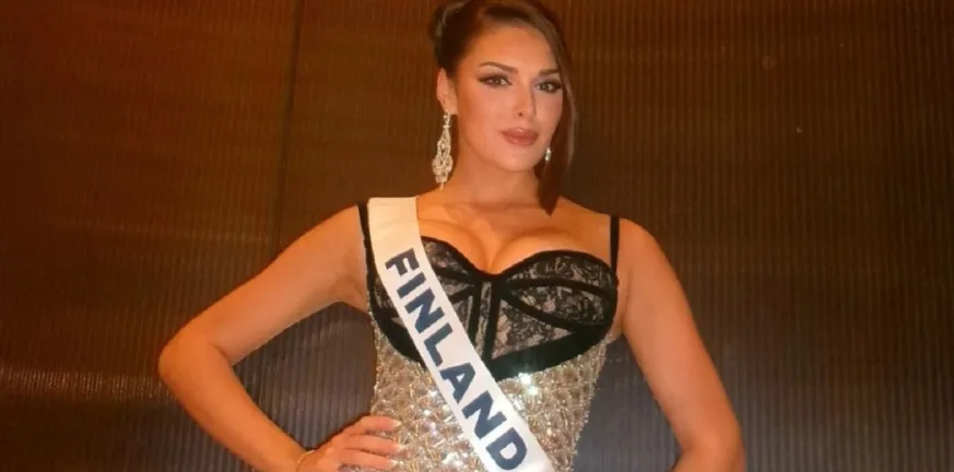 Σάλος στη Φινλανδία: Η Miss Finland έχασε τον τίτλο της μετά τη ρατσιστική χειρονομία σε φωτογραφία