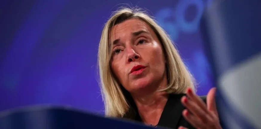 Μογκερίνι: Παραιτείται από πρύτανης του Κολλεγίου της Ευρώπης μετά τη σύλληψή της