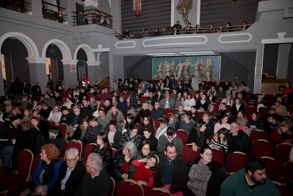 Μάγεψαν τα μουσικά σύνολα του Δημοτικού Ωδείου Πατρών ΦΩΤΟ