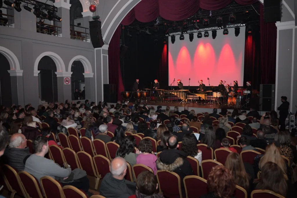 Μάγεψαν τα μουσικά σύνολα του Δημοτικού Ωδείου Πατρών ΦΩΤΟ