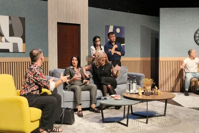 Την Πέμπτη 11 Δεκεμβρίου η τελευταία παράσταση «Να είμαστε και κάπου άνθρωποι»