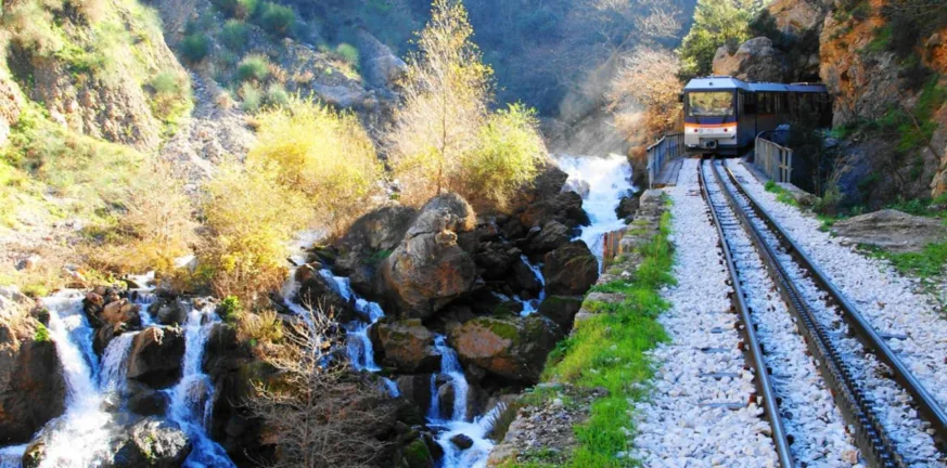 Δυτική Ελλάδα: Κινητοποιήσεις για τον Οδοντωτό - Περιφέρεια και δήμοι απαιτούν τη συνέχιση της λειτουργίας του