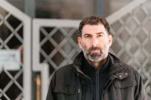 Στην Πάτρα ο Γιάννης Οικονομίδης – Αναγορεύεται Επίτιμος Διδάκτορας της Σχολής Εφαρμοσμένων Τεχνών και Βιώσιμου Σχεδιασμού του ΕΑΠ