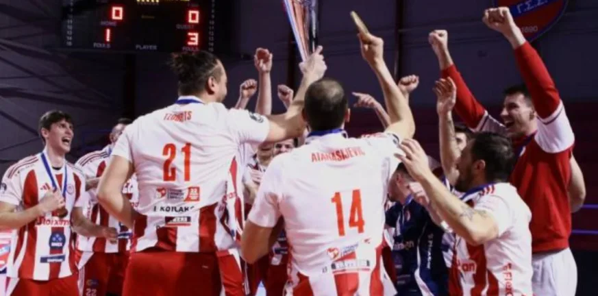 Με Ατανασίεβιτς και χρώμα Πάτρας ο Ολυμπιακός πανηγύρισε την κατάκτηση του League Cup «Νίκος Σαμαράς»