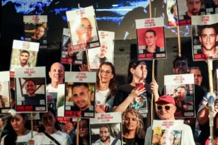 «Έπρεπε να διαλέξω ποιο παιδί μου θα σώσω», συγκλονιστική μαρτυρία της μητέρας που άφησε τον γιο της για να σώσει τις κόρες της από τη σφαγή της Χαμάς