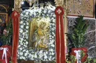 Από το Αίγιο στο Αγρίνιο η Εικόνα της Παναγίας Τρυπητής