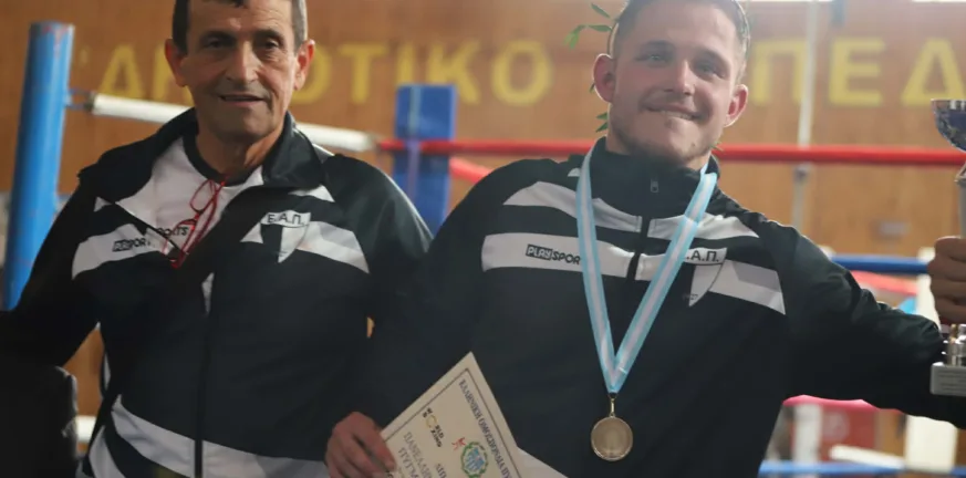 Χαζάπης στον Peloponnisos FM: «Η Πάτρα αγαπά την πυγμαχία, έχουμε αγαστή συνεργασία»