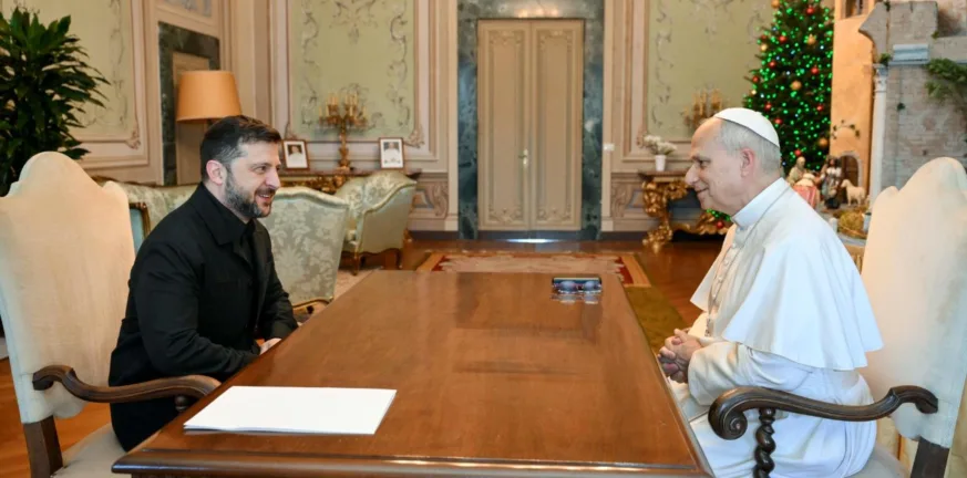 Αμετανόητος για το εδαφικό ο Ζελένσκι-Συνάντηση με τον Πάπα Λεών