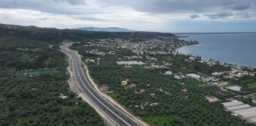 Τα συμπληρωματικά έργα στο Πάτρα–Πύργος: Σειρά έχουν τα ανοιχτά μέτωπα - Αντιπλημμυρική θωράκιση και παράδρομοι