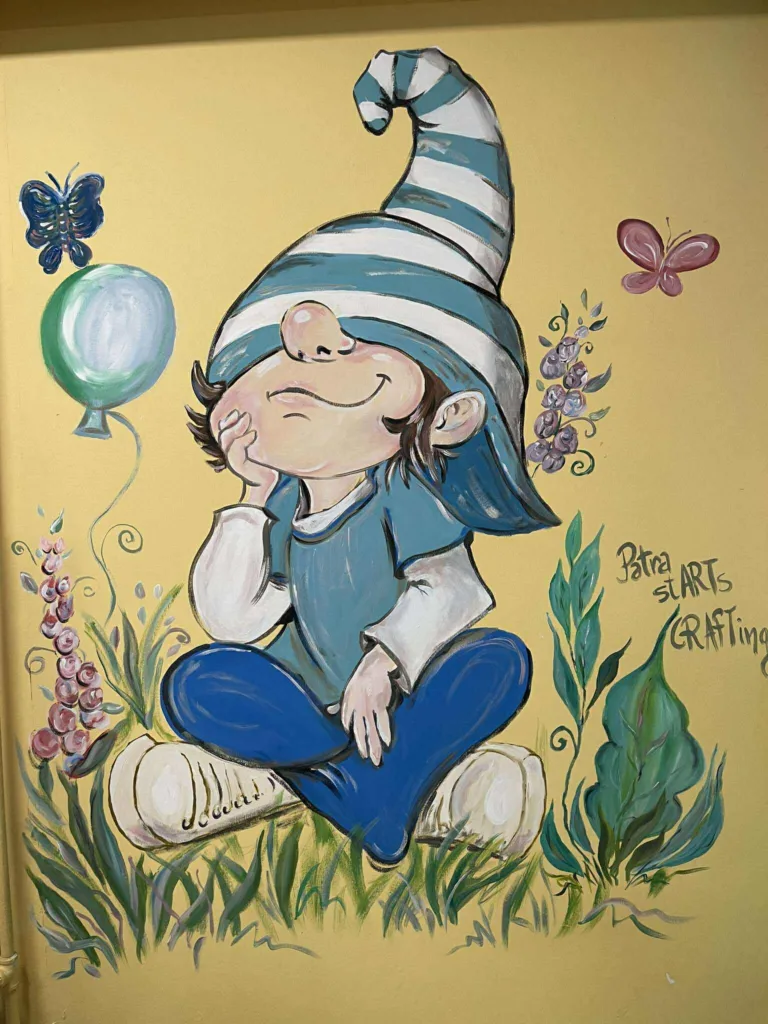 Χρώμα και χαμόγελα στην Παιδιατρική Ρίου: Καλλιτεχνική παρέμβαση στο play room από τον σύλλογο Patra start’s crafting ΦΩΤΟ