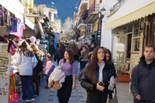 Υψηλές πληρότητες στα Καλάβρυτα – Που κυμαίνονται οι τιμές φέτος για τις γιορτές