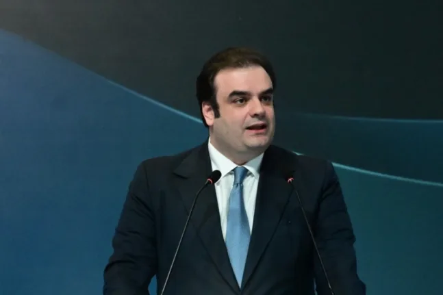 Κυριάκος Πιερρακάκης: Το 2025 άφησε καθαρό αποτύπωμα στην ελληνική οικονομία ΒΙΝΤΕΟ