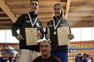 Η Πάτρα κέρδισε με «νοκ-άουτ» και πήρε άριστα στο Πανελλήνιο πρωτάθλημα ΦΩΤΟ