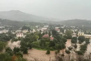 Κακοκαιρία «Byron»: Πλημμύρες, κατολισθήσεις, 112 και κλειστά σχολεία – Σε αυξημένο συναγερμό όλη η χώρα