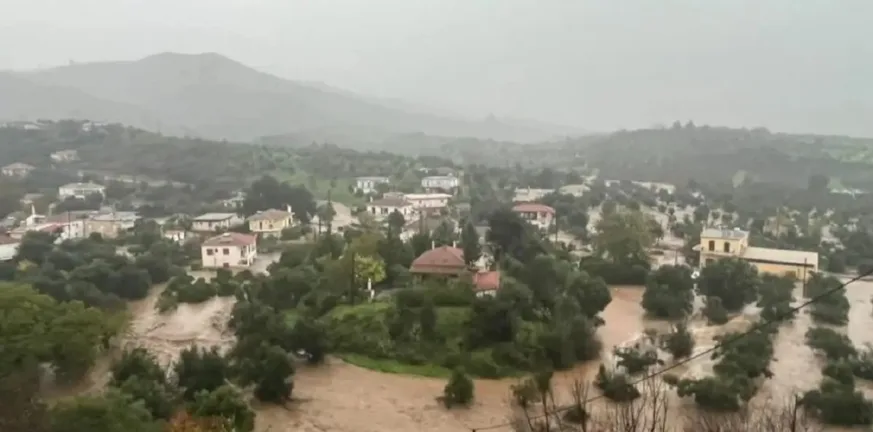 Κακοκαιρία «Byron»: Πλημμύρες, κατολισθήσεις, 112 και κλειστά σχολεία – Σε αυξημένο συναγερμό όλη η χώρα