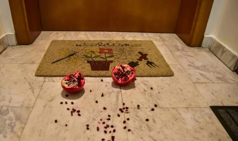 Τα πιο περίεργα έθιμα  της Πρωτοχρονιάς