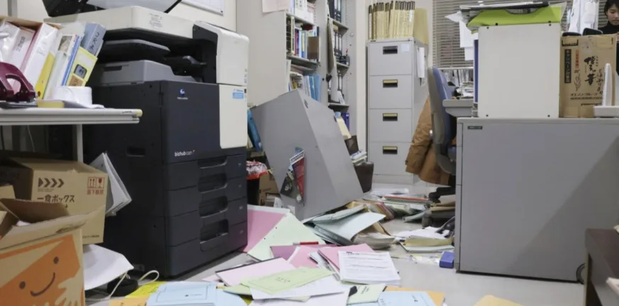 ΒΙΝΤΕΟ από τα 7,6 ρίχτερ στην Ιαπωνία, 30 τραυματίες, προκλήθηκε τσουνάμι