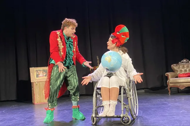 Ένα σεντούκι γεμάτο μνήμες, αγάπη και αποδοχή ανοίγει στο Royal Theater Patras ΦΩΤΟ