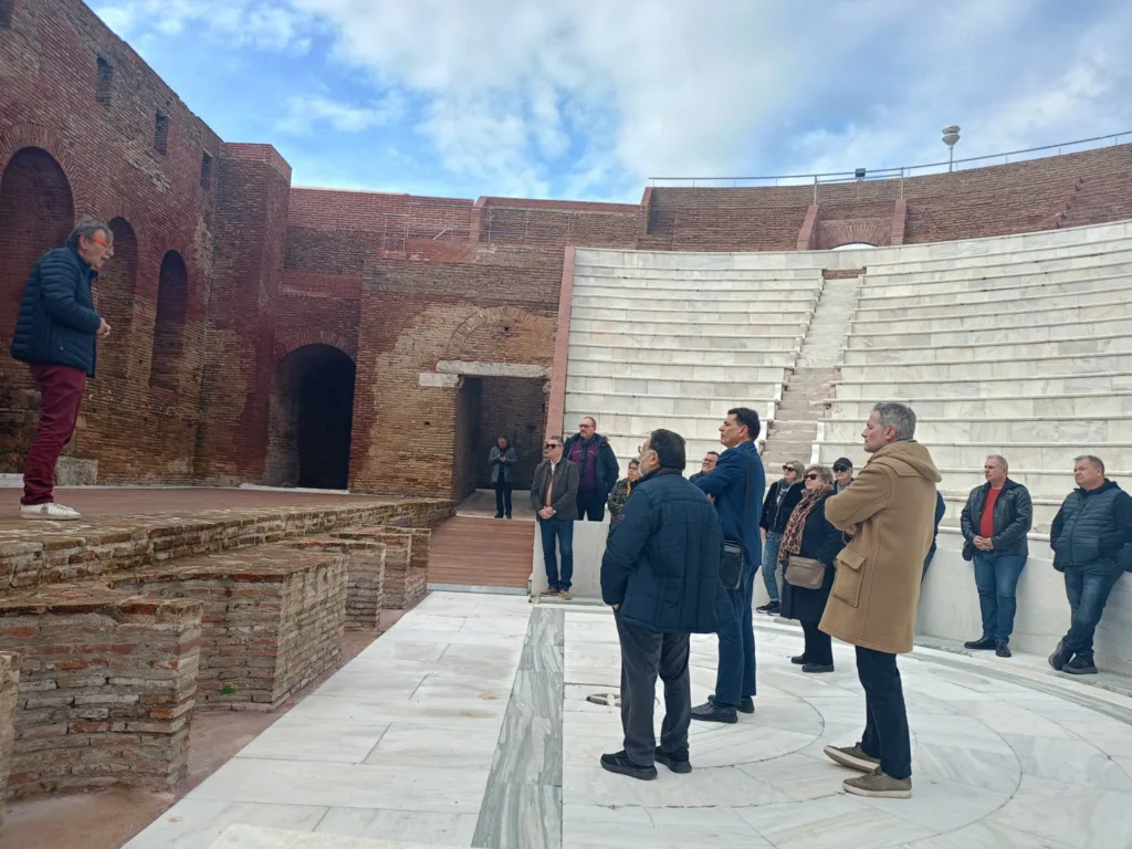 Πάτρα: Επισκέψεις του σπιράλ στο νέο ΚΤΕΛ και το Ρωμαϊκό Ωδείο