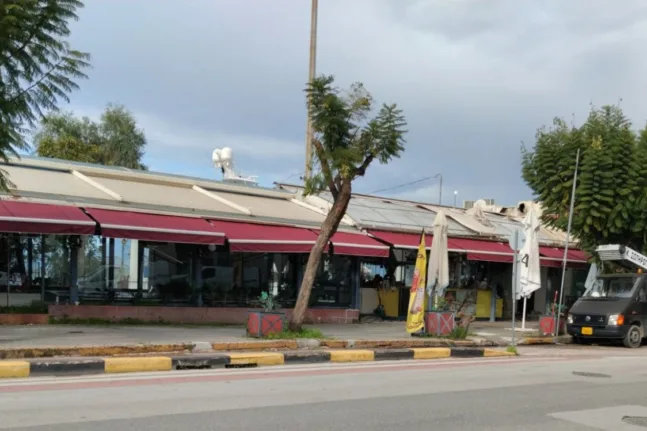 Λουκέτο σοκ στην εστίαση της Πάτρας: Τα Τέμπη «λύγισαν» τον Σταθμό - Το ιστορικό καφέ έκλεισε μετά απο 28 χρόνια