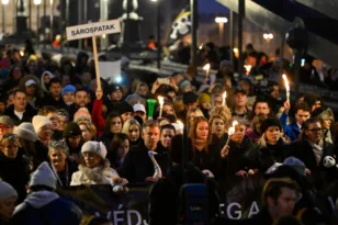 Κακοποίηση ανηλίκων: Χιλιάδες Ούγγροι στους δρόμους κατά του Ορμπαν