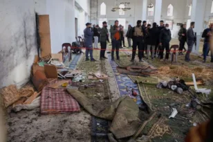 Συρία: Η Saraya Ansar al-Sunna ανέλαβε την ευθύνη για την έκρηξη στο τζαμί της Χομς