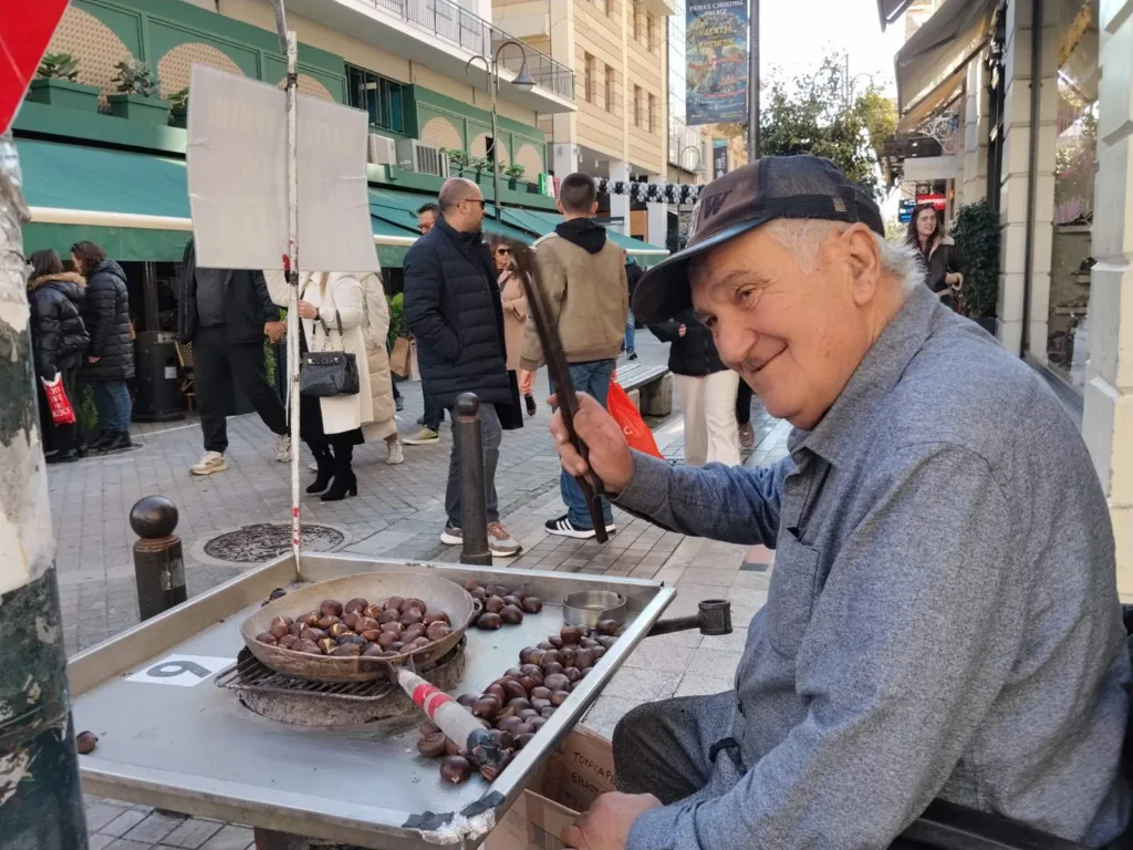 Πάτρα: Οικονομική «ένεση» στην αγορά - Πολύς κόσμος στο εμπορικό κέντρο χθες Κυριακή Πάτρα: Οικονομική «ένεση» στην αγορά - Πολύς κόσμος στο εμπορικό κέντρο χθες Κυριακή