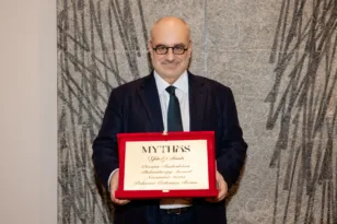 Με το Philanthropy Award τιμήθηκε ο πρόεδρος του ομίλου Qualco, Ορέστης Τσακαλώτος