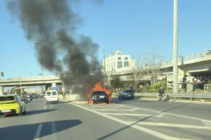 Φωτιά σε Ι.Χ. στην Περιφερειακή Οδό Θεσσαλονίκης